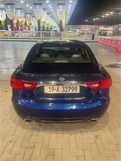 نيسان ماكسيما